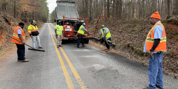 Battling Potholes: See, Click, Fix