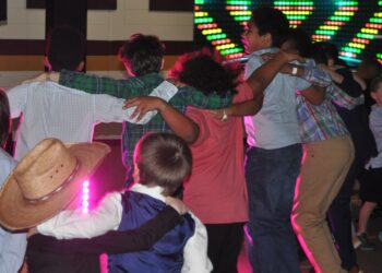 Moms and Sons Make Memories at Hubbard Elementary Dance