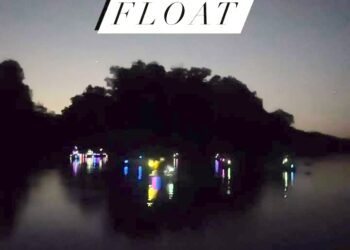 Come Float in The Full Moon Light